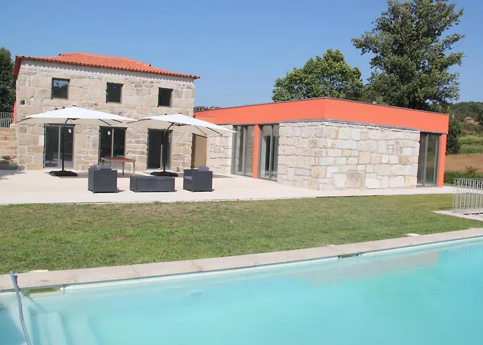 Porto - - Quinta De Santiago *